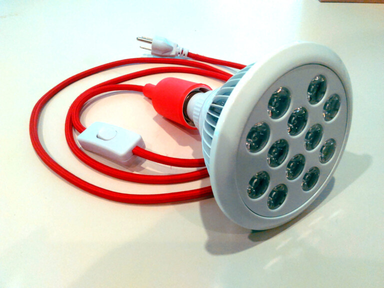 Benefits of Red Light for Vision: Choosing the Right 670 nm Device Safely